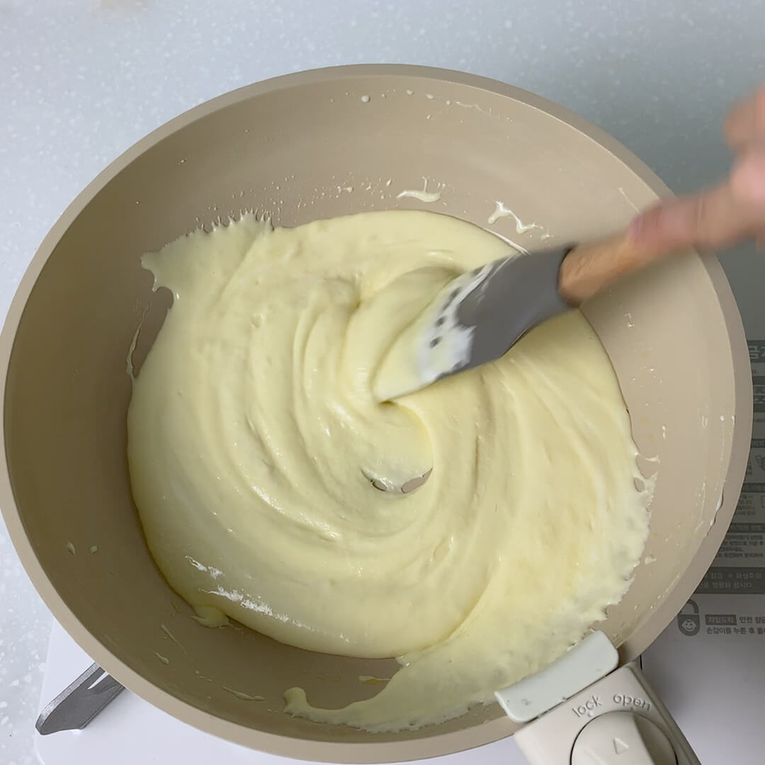 雪Q餅材料比例分享，第五步加入奶粉