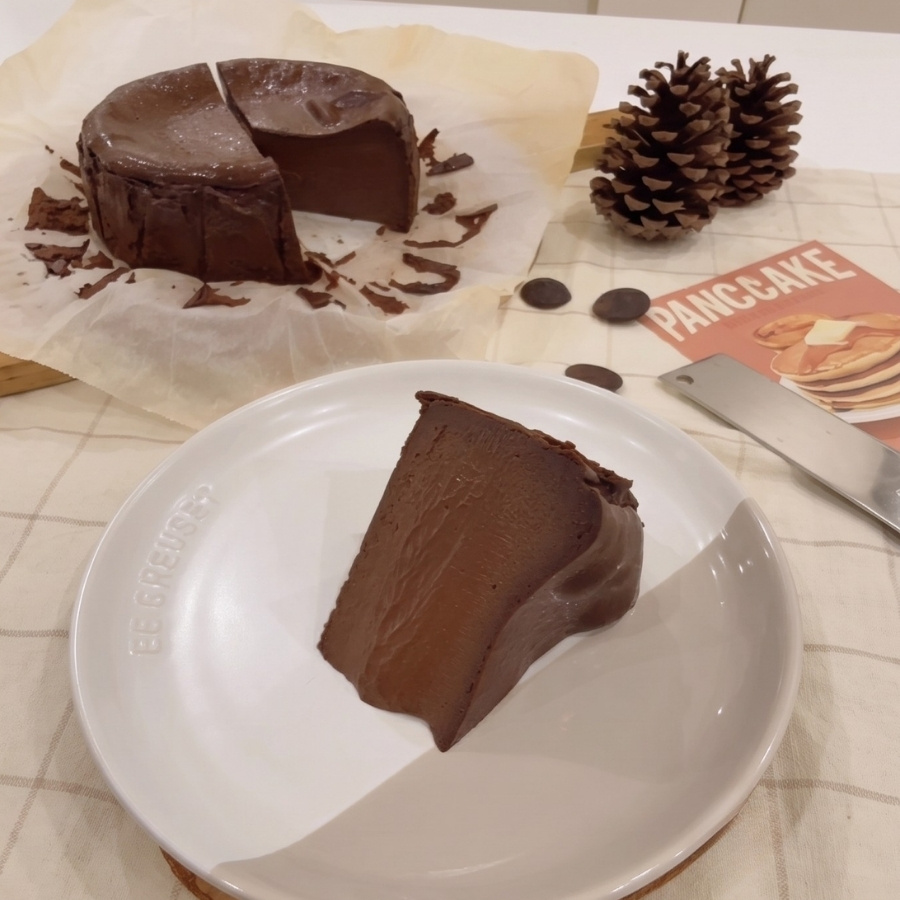 巧克力巴斯克蛋糕